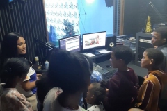 school-kids-studio-2